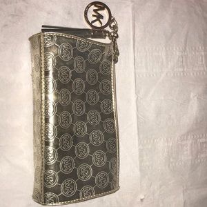 Michael Kors Makeup Bag